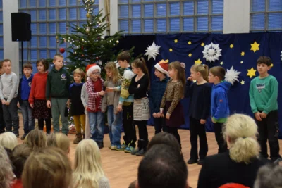 Foto des Albums: Weihnachtsfeier Teil 1