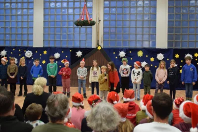 Foto des Albums: Weihnachtsfeier Teil 1