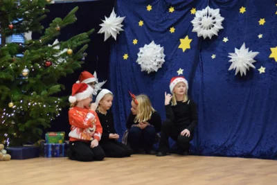 Foto des Albums: Weihnachtsfeier Teil 1