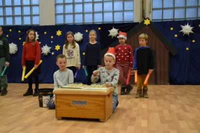 Foto des Albums: Weihnachtsfeier Teil 2