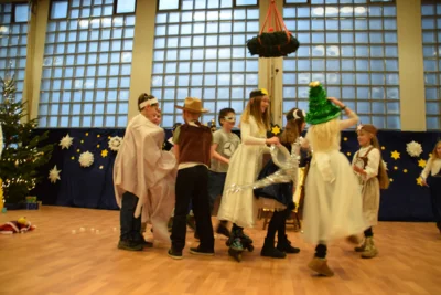 Foto des Albums: Weihnachtsfeier Teil 2
