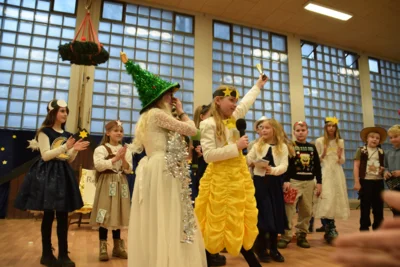 Foto des Albums: Weihnachtsfeier Teil 2