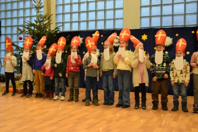 Foto des Albums: Weihnachtsfeier Teil 2
