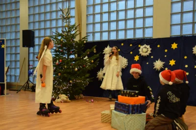 Foto des Albums: Weihnachtsfeier Teil 2