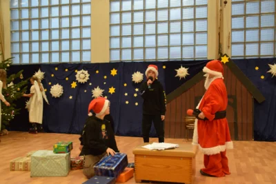 Foto des Albums: Weihnachtsfeier Teil 2