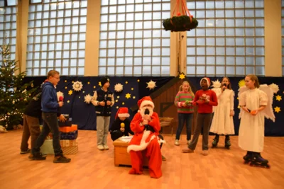 Foto des Albums: Weihnachtsfeier Teil 3