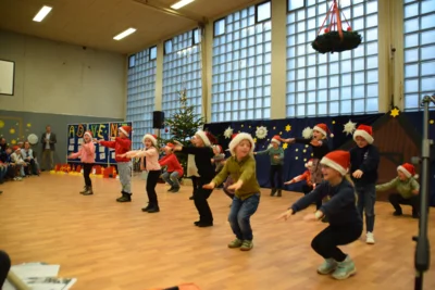 Foto des Albums: Weihnachtsfeier Teil 3