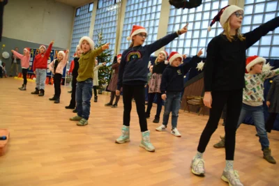 Foto des Albums: Weihnachtsfeier Teil 3