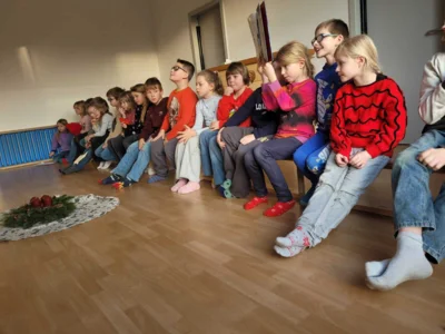 Foto des Albums: Vorlesen der Klasse 2 - Kita Altkirchen