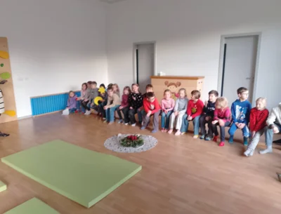 Foto des Albums: Vorlesen der Klasse 2 - Kita Altkirchen