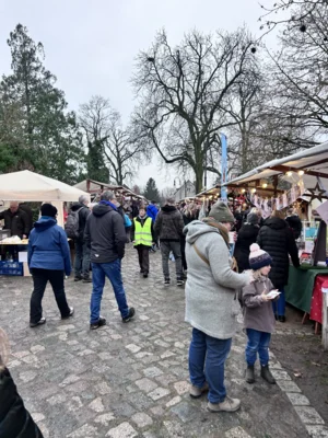 Foto des Albums: 25. Angerweihnacht – Ein Fest für die ganze Familie
