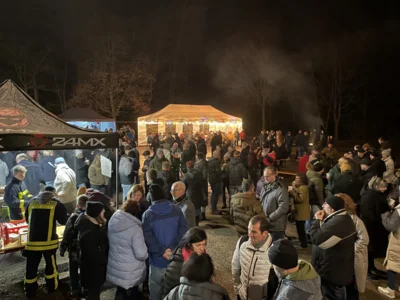 2025-12-20 Lichtelfest 4  (Bild vergr&ouml;&szlig;ern)