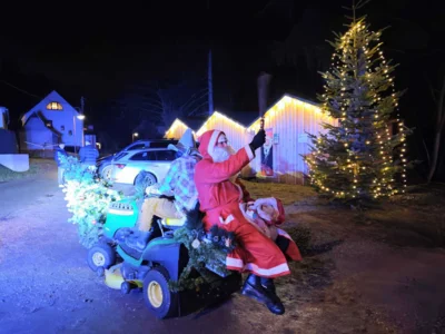 2025-12-20 Lichtelfest 5  (Bild vergr&ouml;&szlig;ern)
