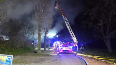 Foto des Albums: 24.12.2025 - B3 Feuer/Rauch Gaststätte - Asperg