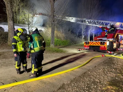 Foto des Albums: 24.12.2025 - B3 Feuer/Rauch Gaststätte - Asperg