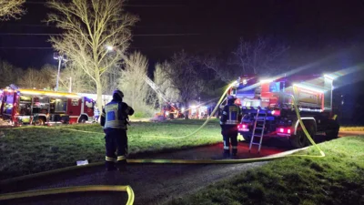Foto des Albums: 24.12.2025 - B3 Feuer/Rauch Gaststätte - Asperg