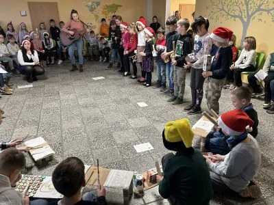 Foto des Albums: Letzter Tag vor den Weihnachtsferien Grundschule an den Finkenbergen in Hirschfeld