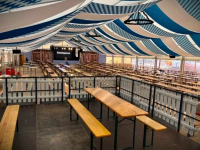 Schwerin Oktoberfest 3  (Bild vergr&ouml;&szlig;ern)