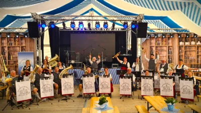 Schwerin Oktoberfest 6  (Bild vergr&ouml;&szlig;ern)