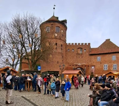 Weihnachtsmarkt Neustadt-Glewe 2  (Bild vergr&ouml;&szlig;ern)