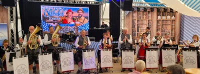 Schwerin Oktoberfest 6  (Bild vergr&ouml;&szlig;ern)