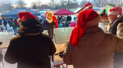 Weihnachtsmarkt Ludwigslust 2  (Bild vergr&ouml;&szlig;ern)