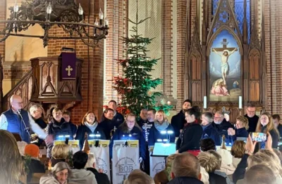 Weihnachtskonzert Banzkow 7  (Bild vergr&ouml;&szlig;ern)