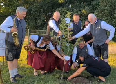 Apfelbaum-Challenge 5  (Bild vergr&ouml;&szlig;ern)