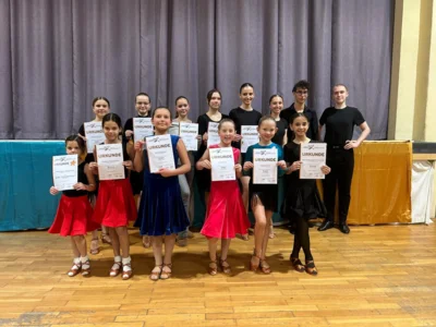 Foto des Albums: Ein erfolgreiches Tanzjahr 2025 für die Kinder- und Jugendgruppen des Tanzclubs Blau‑Gold Regensburg