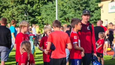 Foto des Albums: 2025-09-12 Flutlichtlauf