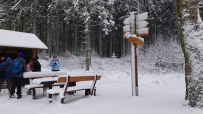 Kneipp-Sitzgruppe noch okay.  (Bild vergr&ouml;&szlig;ern)
