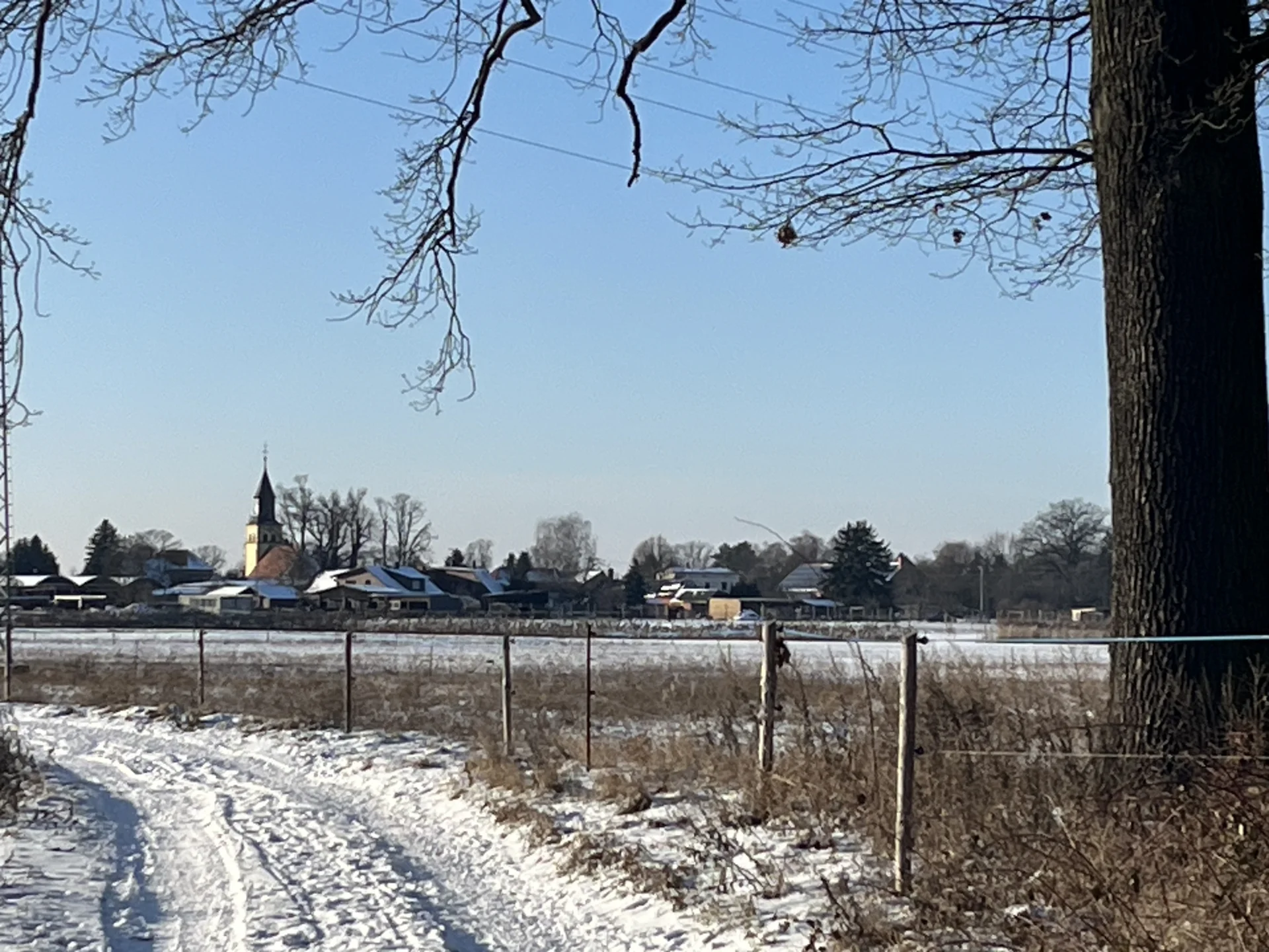 Bild: Blick auf das Dorf