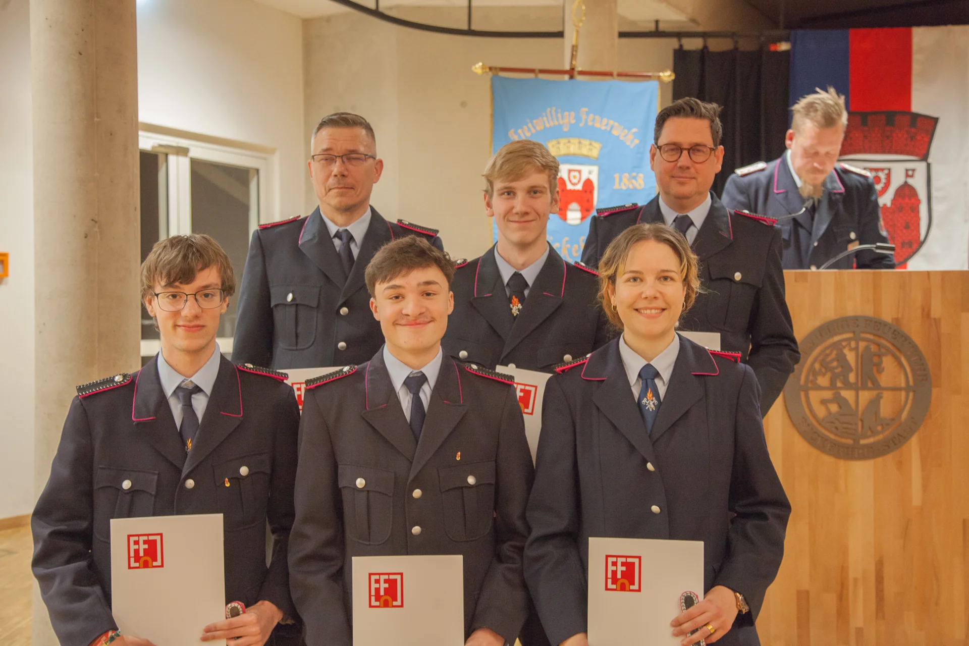 Bild: Beförderung zum / zur Feuerwehrmann / Feuerwehrfrau