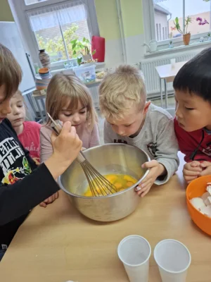 So fast geschafft, jetzt kr&auml;ftig r&uuml;hren.  (Bild vergr&ouml;&szlig;ern)