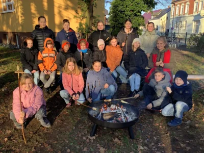 Foto des Albums: Lagerfeuer, Stockbrot und die Regeln