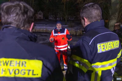 Foto des Albums: FFW trainiert Eiseinbruch
