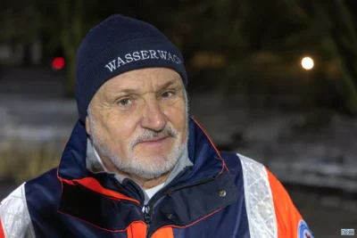 Foto des Albums: FFW trainiert Eiseinbruch