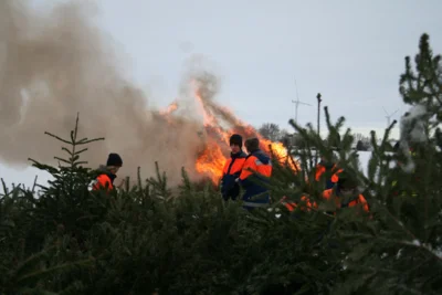 Foto des Albums: Weihnachtsbaumverbrennen der Jugendfeuerwehr