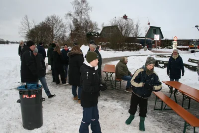 Foto des Albums: Weihnachtsbaumverbrennen der Jugendfeuerwehr