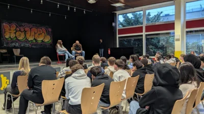 Foto des Albums: Mensch: Theater