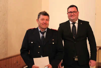 Ehrungen f&uuml;r langj&auml;hrige Arbeit in der Freiwilligen Feuerwehr - 20 Jahre  (Bild vergr&ouml;&szlig;ern)