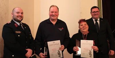 Ehrungen f&uuml;r langj&auml;hrige Arbeit in der Freiwilligen Feuerwehr - 40 Jahre  (Bild vergr&ouml;&szlig;ern)