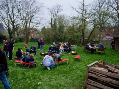 Foto des Albums: Eindrücke vom Osterfeuer am Backhaus.