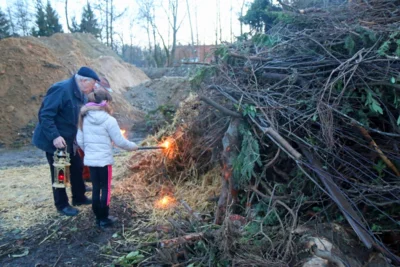 Foto des Albums: Einige Impressionen vom Osterfeuer 2016