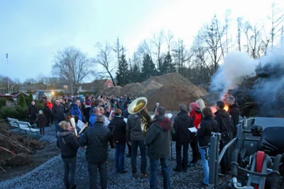 Foto des Albums: Einige Impressionen vom Osterfeuer 2016