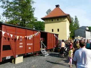 Bild: Sammeln am Festwagon