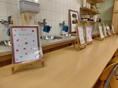 Kunstausstellung  (Bild vergr&ouml;&szlig;ern)