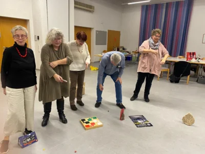 Foto des Albums: Schrottwichteln am Neujahrsempfang der Polyhymnia