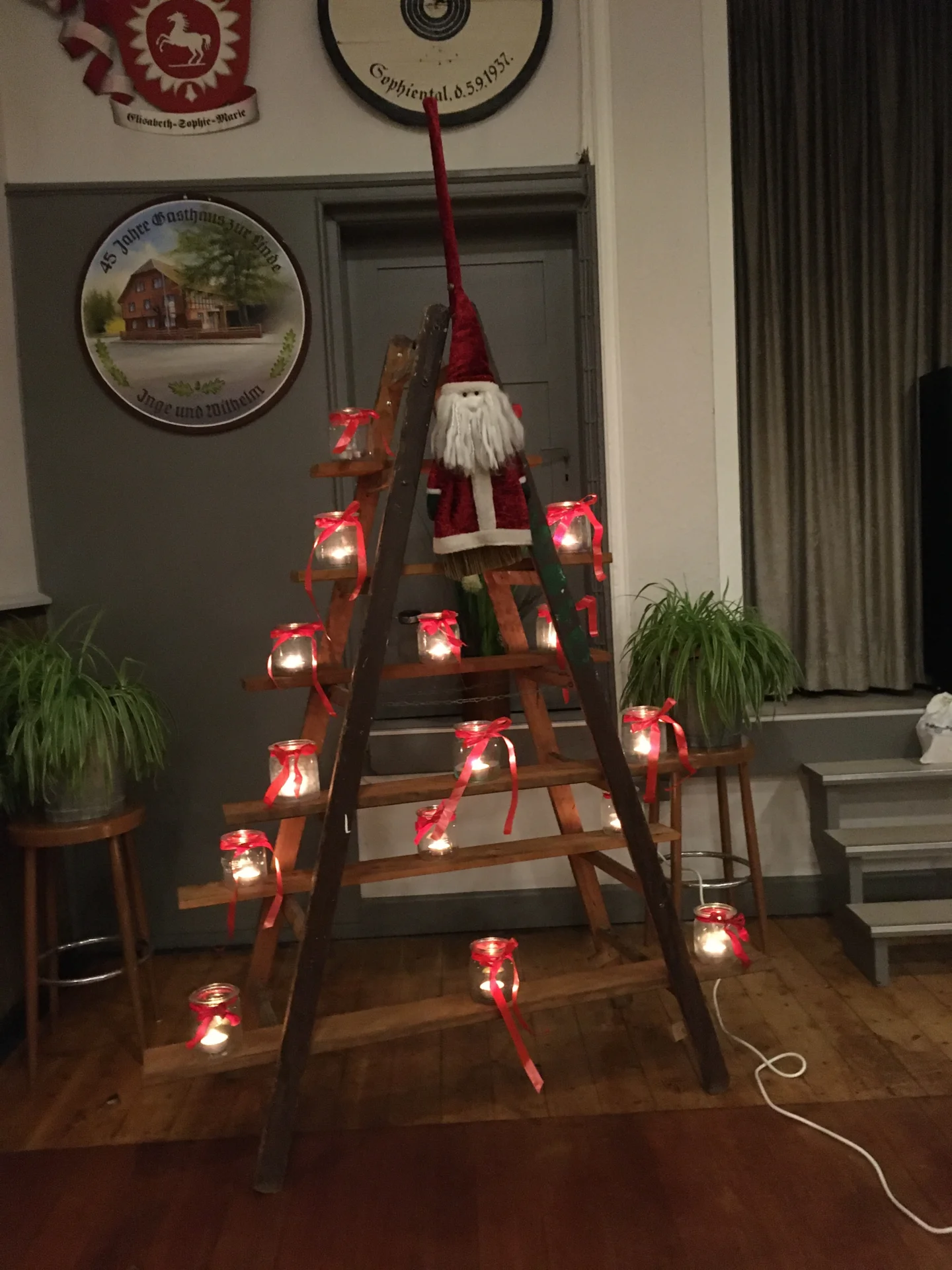 Bild: Weihnachtsfeier in der Linde, Sophiental