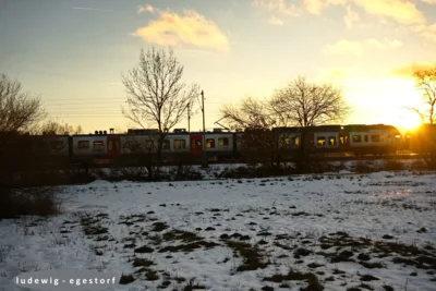 S-Bahn Springe  (Bild vergr&ouml;&szlig;ern)